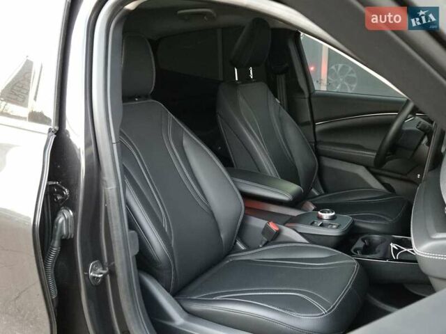 Серый Форд Mustang Mach-E, объемом двигателя 0 л и пробегом 48 тыс. км за 26000 $, фото 10 на Automoto.ua