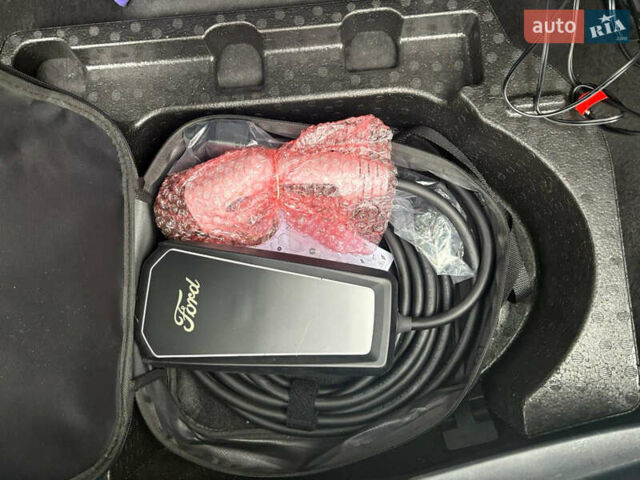 Серый Форд Mustang Mach-E, объемом двигателя 0 л и пробегом 110 тыс. км за 22900 $, фото 13 на Automoto.ua