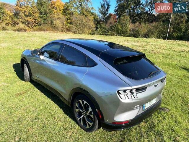 Серый Форд Mustang Mach-E, объемом двигателя 0 л и пробегом 48 тыс. км за 29000 $, фото 5 на Automoto.ua
