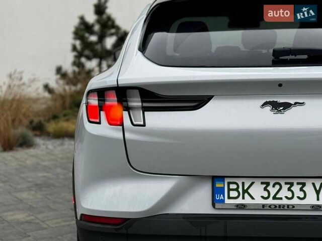 Серый Форд Mustang Mach-E, объемом двигателя 0 л и пробегом 60 тыс. км за 20800 $, фото 10 на Automoto.ua