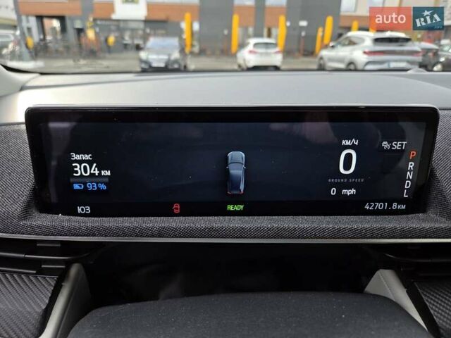Сірий Форд Mustang Mach-E, об'ємом двигуна 0 л та пробігом 43 тис. км за 25000 $, фото 5 на Automoto.ua