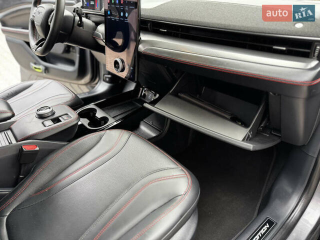 Сірий Форд Mustang Mach-E, об'ємом двигуна 0 л та пробігом 158 тис. км за 27772 $, фото 49 на Automoto.ua