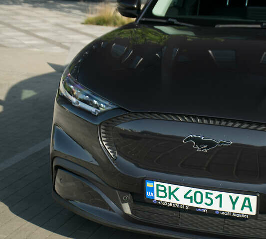 Серый Форд Mustang Mach-E, объемом двигателя 0 л и пробегом 46 тыс. км за 25500 $, фото 5 на Automoto.ua