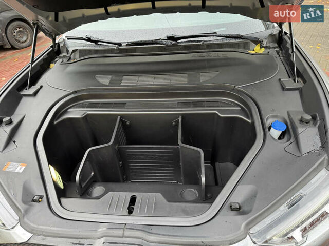Серый Форд Mustang Mach-E, объемом двигателя 0 л и пробегом 46 тыс. км за 22500 $, фото 44 на Automoto.ua