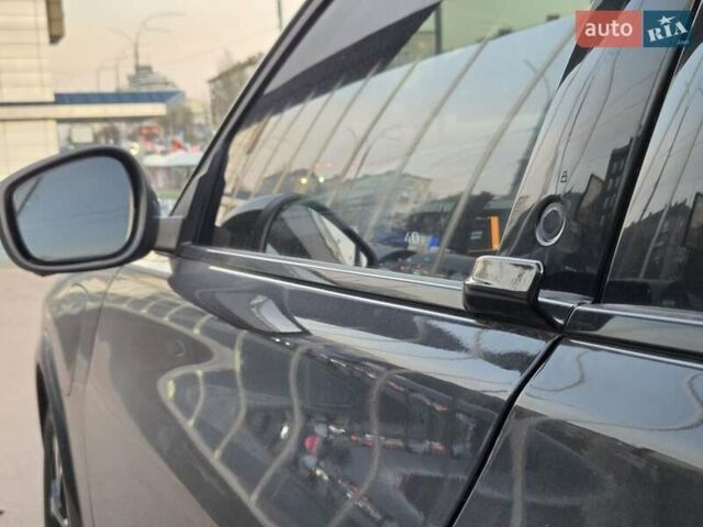 Серый Форд Mustang Mach-E, объемом двигателя 0 л и пробегом 48 тыс. км за 26000 $, фото 30 на Automoto.ua