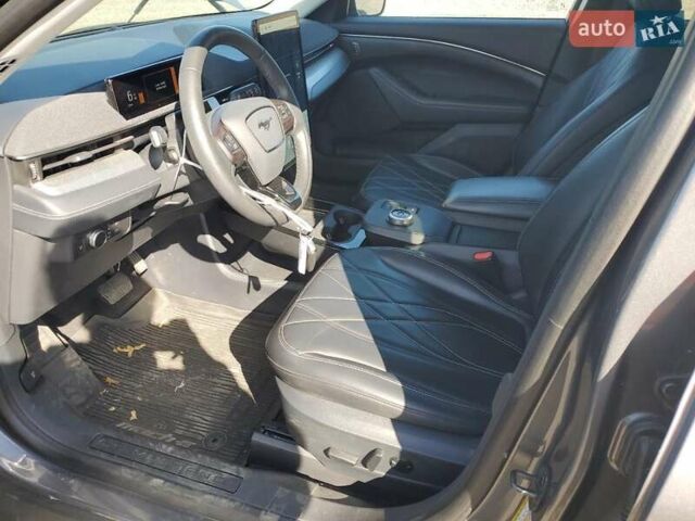 Серый Форд Mustang Mach-E, объемом двигателя 0 л и пробегом 42 тыс. км за 10000 $, фото 6 на Automoto.ua