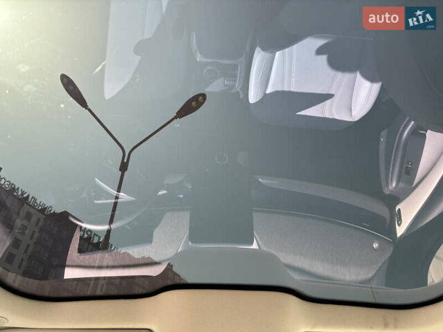 Серый Форд Mustang Mach-E, объемом двигателя 0 л и пробегом 48 тыс. км за 29000 $, фото 28 на Automoto.ua