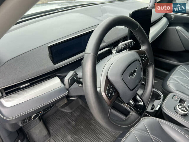 Форд Mustang Mach-E 2021 в Луцке на Automoto.ua Серый Форд Mustang Mach-E, объемом двигателя 0 л и пробегом 36 тыс. км за 22200 $, фото 12 на Automoto.ua