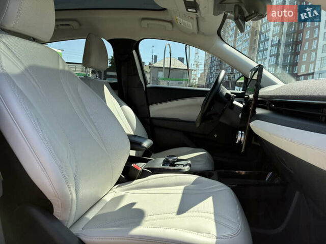 Серый Форд Mustang Mach-E, объемом двигателя 0 л и пробегом 48 тыс. км за 29000 $, фото 21 на Automoto.ua