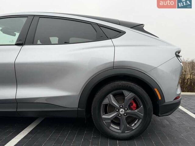 Сірий Форд Mustang Mach-E, об'ємом двигуна 0 л та пробігом 181 тис. км за 22600 $, фото 20 на Automoto.ua