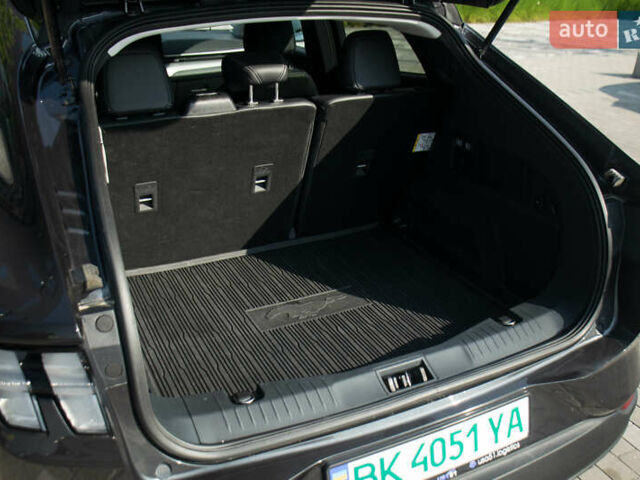 Серый Форд Mustang Mach-E, объемом двигателя 0 л и пробегом 46 тыс. км за 25500 $, фото 37 на Automoto.ua