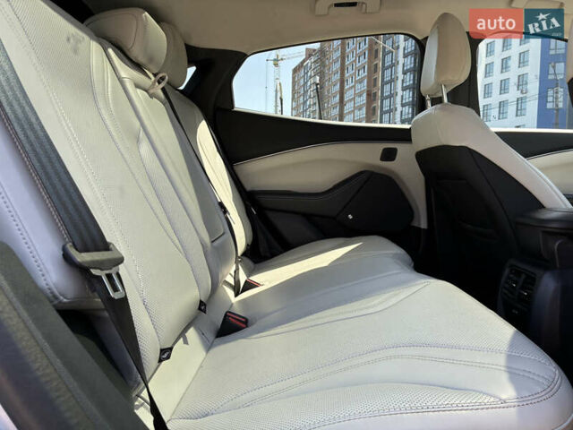 Серый Форд Mustang Mach-E, объемом двигателя 0 л и пробегом 48 тыс. км за 29000 $, фото 22 на Automoto.ua