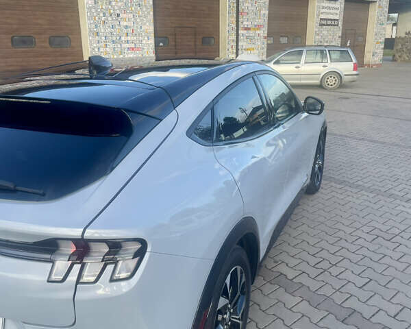 Форд Mustang Mach-E 2021 у Коломые на Automoto.ua Сірий Форд Mustang Mach-E, об'ємом двигуна 0 л та пробігом 67 тис. км за 26000 $, фото 13 на Automoto.ua