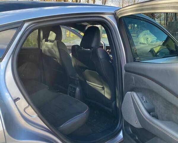 Сірий Форд Mustang Mach-E, об'ємом двигуна 0 л та пробігом 66 тис. км за 27300 $, фото 39 на Automoto.ua