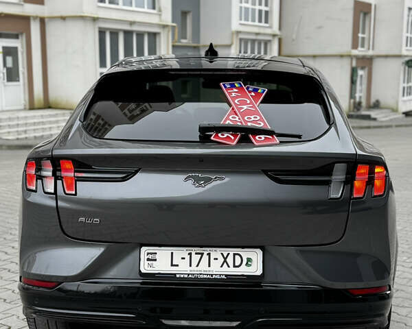 Сірий Форд Mustang Mach-E, об'ємом двигуна 0 л та пробігом 158 тис. км за 27772 $, фото 16 на Automoto.ua