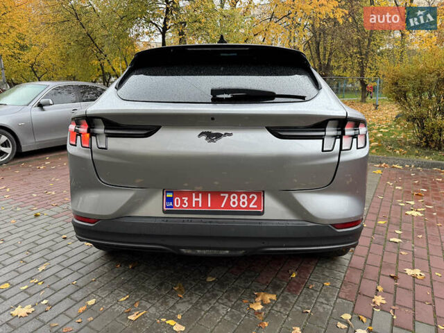 Серый Форд Mustang Mach-E, объемом двигателя 0 л и пробегом 46 тыс. км за 22500 $, фото 49 на Automoto.ua