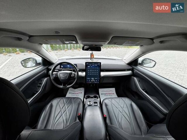 Серый Форд Mustang Mach-E, объемом двигателя 0 л и пробегом 60 тыс. км за 20800 $, фото 18 на Automoto.ua