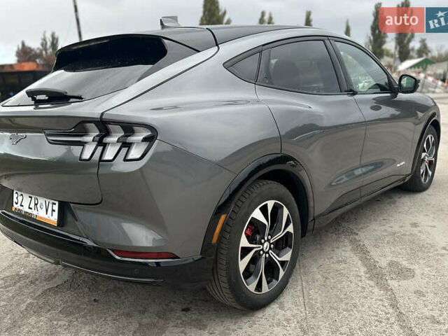 Сірий Форд Mustang Mach-E, об'ємом двигуна 0 л та пробігом 76 тис. км за 25500 $, фото 5 на Automoto.ua