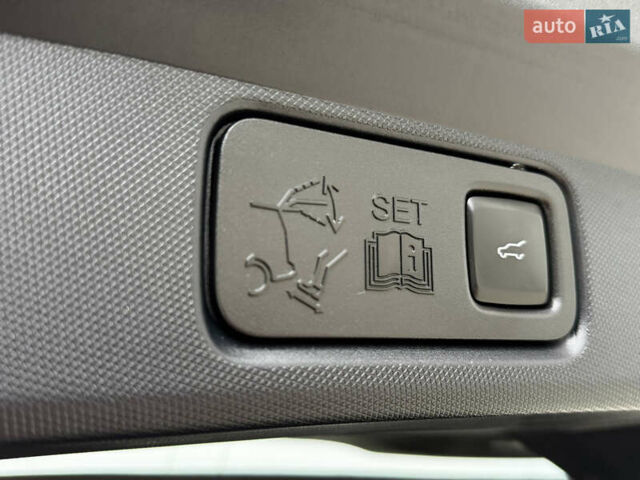 Сірий Форд Mustang Mach-E, об'ємом двигуна 0 л та пробігом 158 тис. км за 27772 $, фото 22 на Automoto.ua