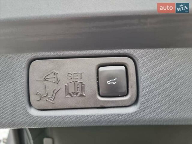 Серый Форд Mustang Mach-E, объемом двигателя 0 л и пробегом 175 тыс. км за 21900 $, фото 38 на Automoto.ua