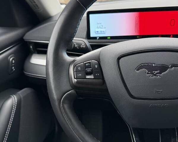 Сірий Форд Mustang Mach-E, об'ємом двигуна 0 л та пробігом 181 тис. км за 22600 $, фото 32 на Automoto.ua