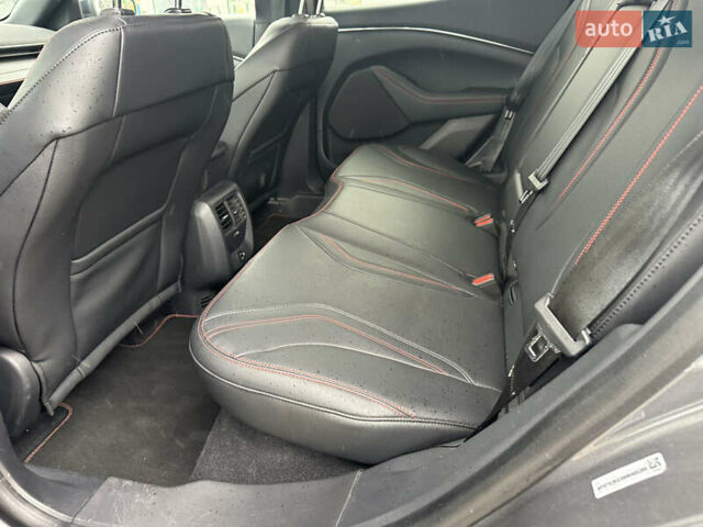 Сірий Форд Mustang Mach-E, об'ємом двигуна 0 л та пробігом 76 тис. км за 25500 $, фото 17 на Automoto.ua