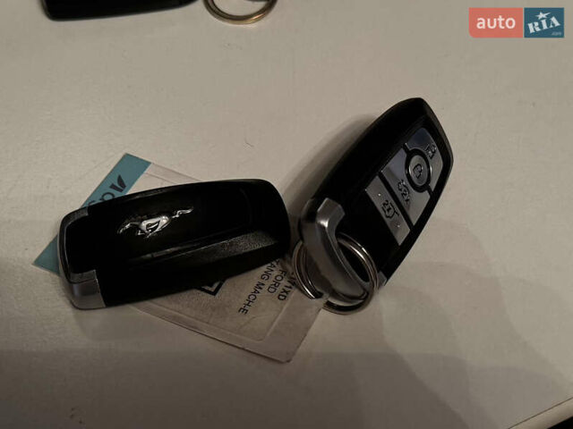 Сірий Форд Mustang Mach-E, об'ємом двигуна 0 л та пробігом 158 тис. км за 27772 $, фото 90 на Automoto.ua