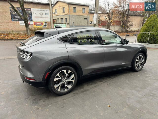 Серый Форд Mustang Mach-E, объемом двигателя 0 л и пробегом 86 тыс. км за 24000 $, фото 2 на Automoto.ua