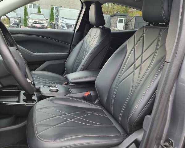 Серый Форд Mustang Mach-E, объемом двигателя 0 л и пробегом 175 тыс. км за 21900 $, фото 21 на Automoto.ua