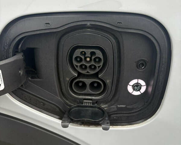 Серый Форд Mustang Mach-E, объемом двигателя 0 л и пробегом 110 тыс. км за 22900 $, фото 15 на Automoto.ua