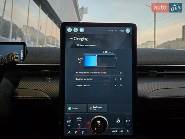 Серый Форд Mustang Mach-E, объемом двигателя 0 л и пробегом 48 тыс. км за 26000 $, фото 24 на Automoto.ua