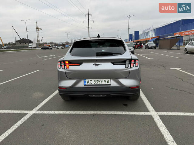 Серый Форд Mustang Mach-E, объемом двигателя 0 л и пробегом 48 тыс. км за 21800 $, фото 6 на Automoto.ua