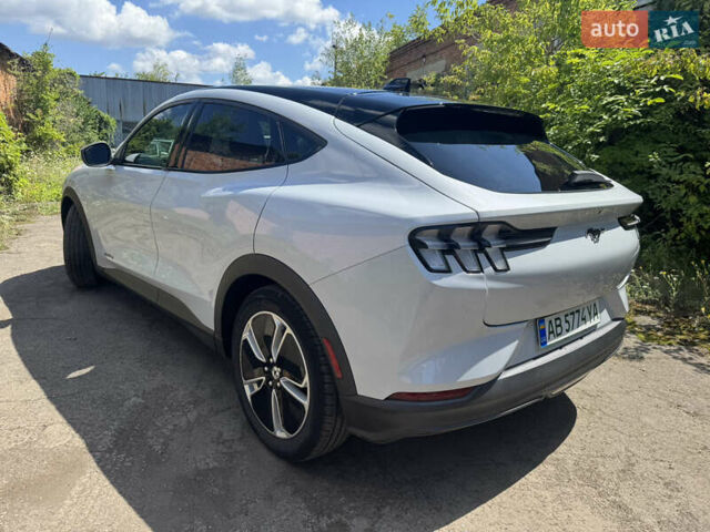Серый Форд Mustang Mach-E, объемом двигателя 0 л и пробегом 39 тыс. км за 25000 $, фото 3 на Automoto.ua