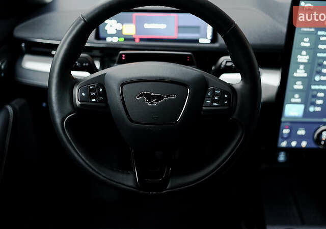 Серый Форд Mustang Mach-E, объемом двигателя 0 л и пробегом 14 тыс. км за 39100 $, фото 15 на Automoto.ua