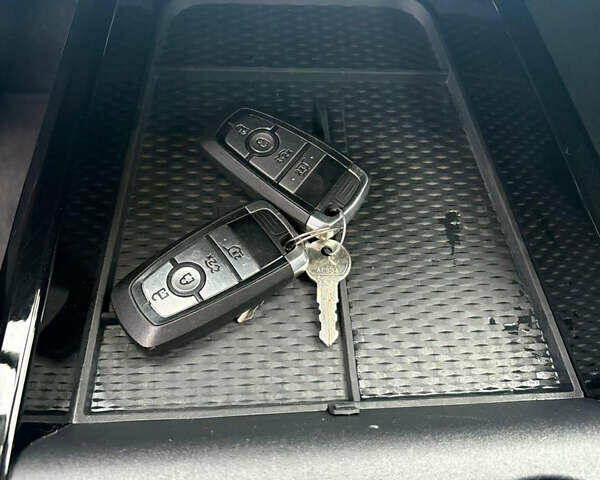 Серый Форд Mustang Mach-E, объемом двигателя 0 л и пробегом 110 тыс. км за 22900 $, фото 29 на Automoto.ua