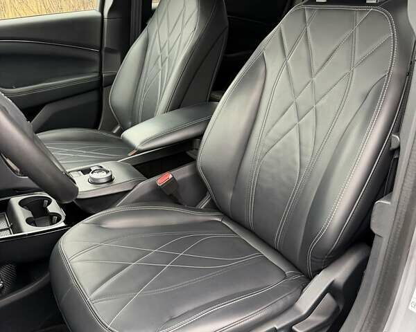 Сірий Форд Mustang Mach-E, об'ємом двигуна 0 л та пробігом 181 тис. км за 22600 $, фото 28 на Automoto.ua