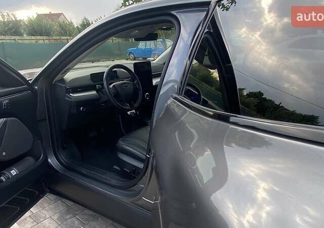 Сірий Форд Mustang Mach-E, об'ємом двигуна 0 л та пробігом 153 тис. км за 31004 $, фото 12 на Automoto.ua