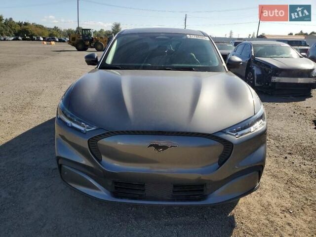 Серый Форд Mustang Mach-E, объемом двигателя 0 л и пробегом 42 тыс. км за 10000 $, фото 4 на Automoto.ua
