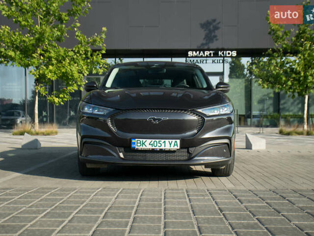 Серый Форд Mustang Mach-E, объемом двигателя 0 л и пробегом 46 тыс. км за 25500 $, фото 2 на Automoto.ua