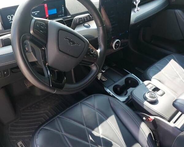 Серый Форд Mustang Mach-E, объемом двигателя 0 л и пробегом 61 тыс. км за 22900 $, фото 14 на Automoto.ua
