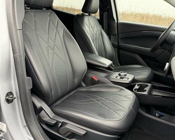 Сірий Форд Mustang Mach-E, об'ємом двигуна 0 л та пробігом 181 тис. км за 22600 $, фото 29 на Automoto.ua