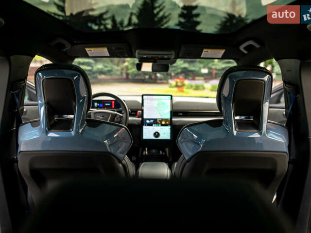 Сірий Форд Mustang Mach-E, об'ємом двигуна 0 л та пробігом 31 тис. км за 32900 $, фото 48 на Automoto.ua