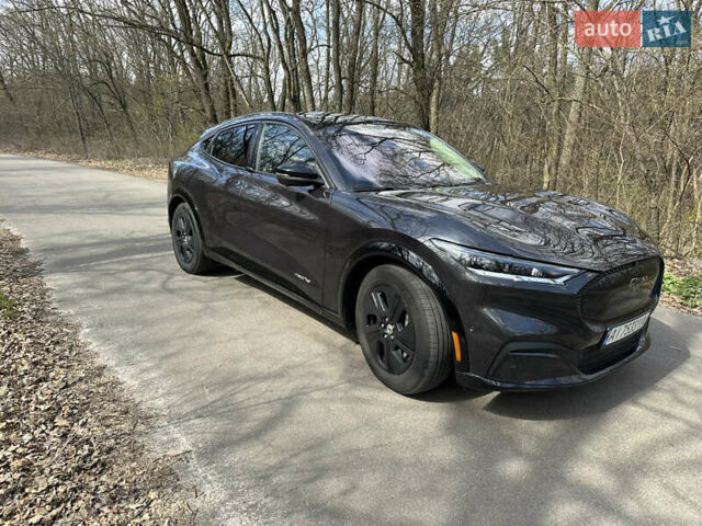 Серый Форд Mustang Mach-E, объемом двигателя 0 л и пробегом 30 тыс. км за 30500 $, фото 4 на Automoto.ua