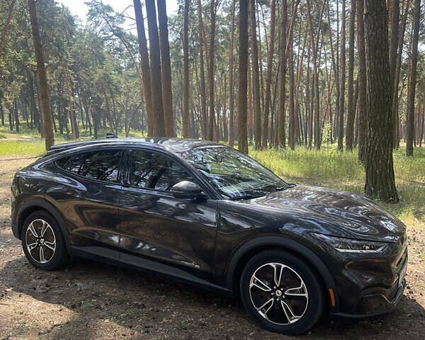 Сірий Форд Mustang Mach-E, об'ємом двигуна 0 л та пробігом 41 тис. км за 27500 $, фото 26 на Automoto.ua