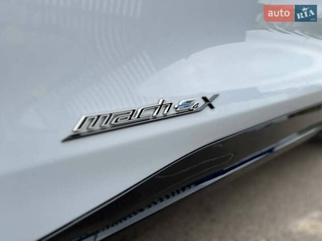 Сірий Форд Mustang Mach-E, об'ємом двигуна 0 л та пробігом 43 тис. км за 29999 $, фото 13 на Automoto.ua