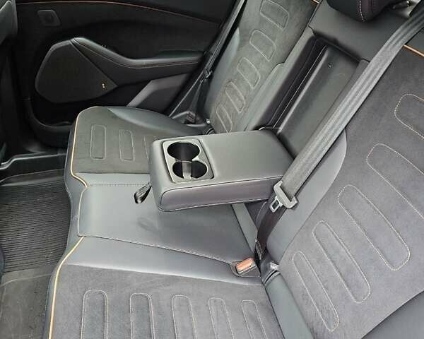 Серый Форд Mustang Mach-E, объемом двигателя 0 л и пробегом 40 тыс. км за 33333 $, фото 16 на Automoto.ua