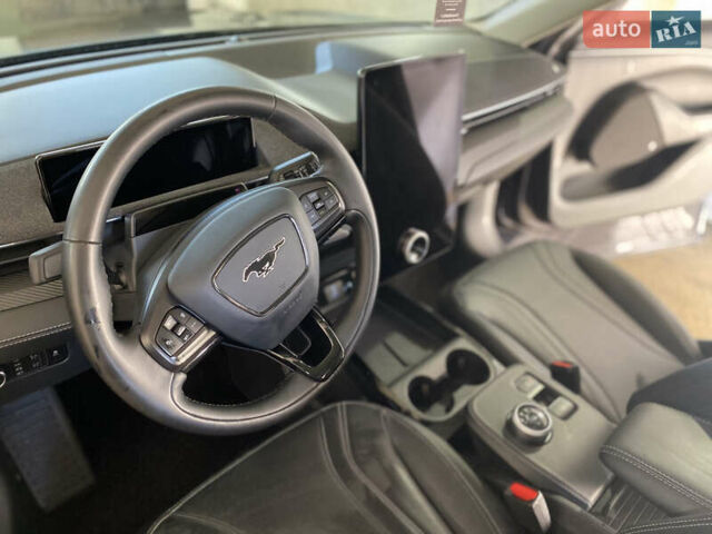 Сірий Форд Mustang Mach-E, об'ємом двигуна 0 л та пробігом 76 тис. км за 25700 $, фото 48 на Automoto.ua