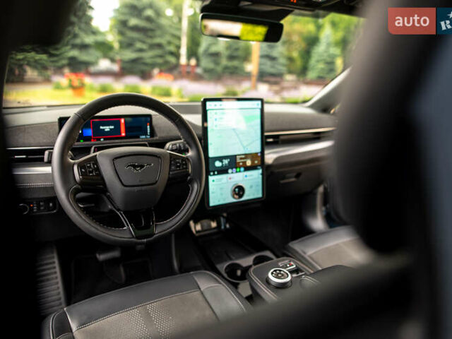 Сірий Форд Mustang Mach-E, об'ємом двигуна 0 л та пробігом 31 тис. км за 32900 $, фото 56 на Automoto.ua