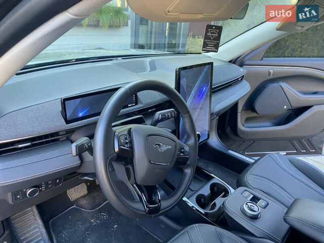 Сірий Форд Mustang Mach-E, об'ємом двигуна 0 л та пробігом 76 тис. км за 25700 $, фото 49 на Automoto.ua