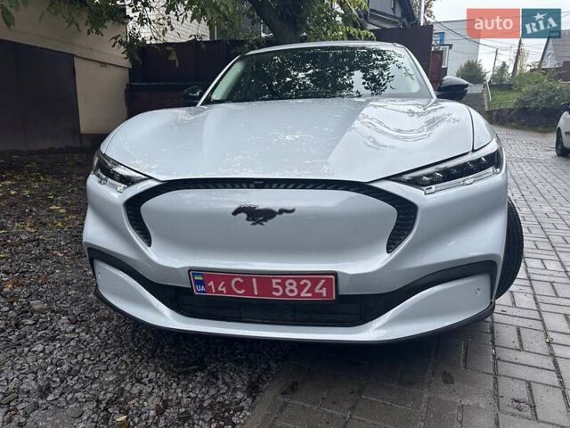 Сірий Форд Mustang Mach-E, об'ємом двигуна 0 л та пробігом 125 тис. км за 24000 $, фото 6 на Automoto.ua